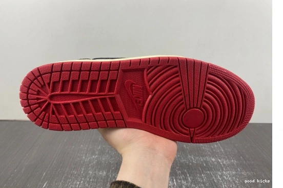 Trophy 1 Retro Jordan OG FN0432-100 Away Room Low 0307